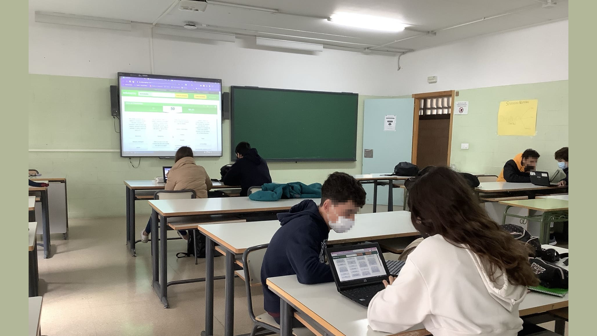 Imagen del alumnado realizando un juego