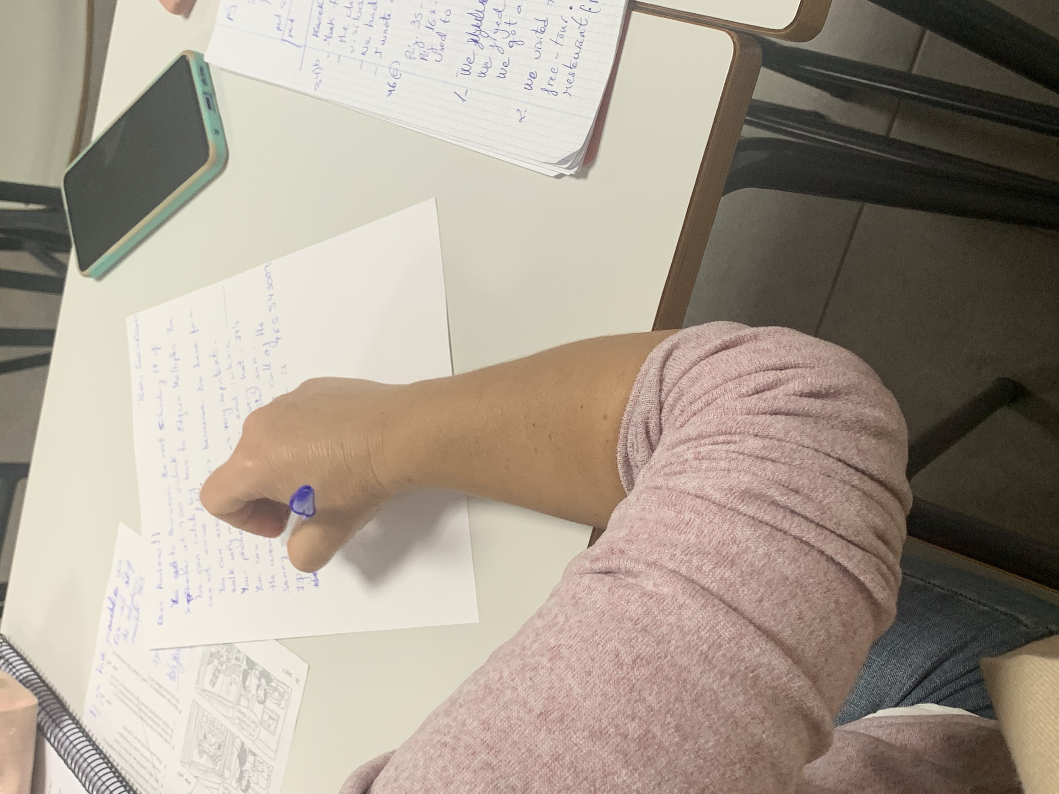 Imagen del alumnado trabajando en clase